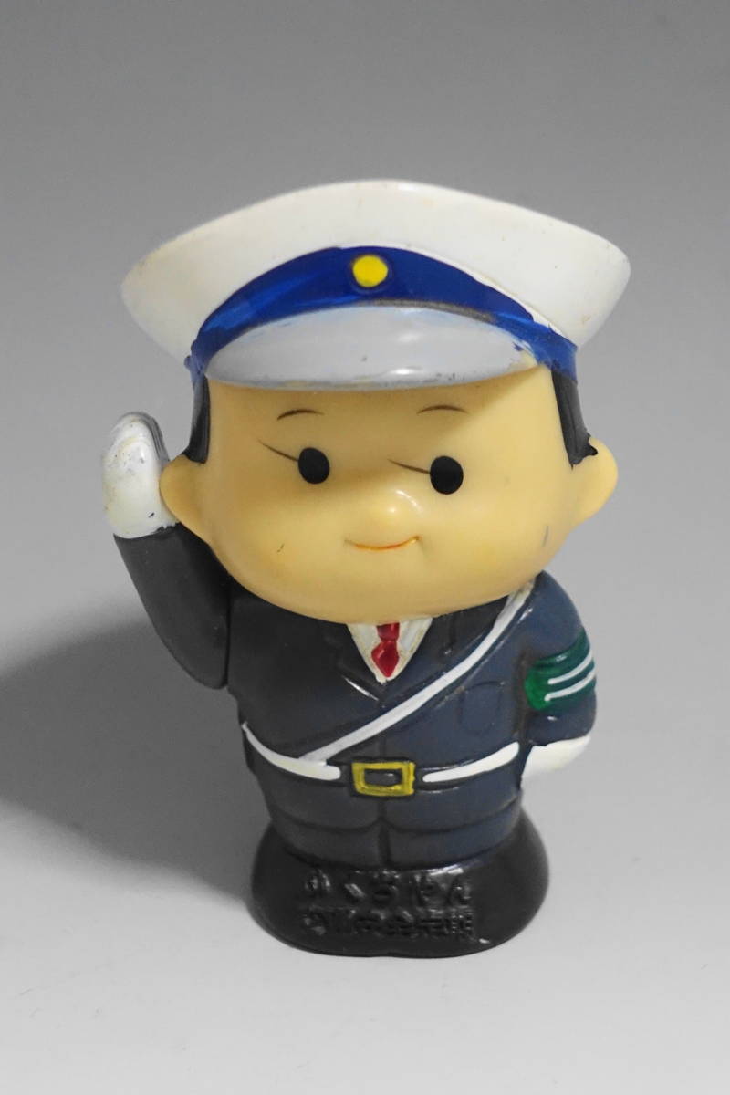 福井銀行　ふくちゃん　ソフビ　貯金箱　警察官　交通安全定期　創立70周年　販売促進品　ノベルティ　マスコット人形　企業物　昭和レトロ_画像2