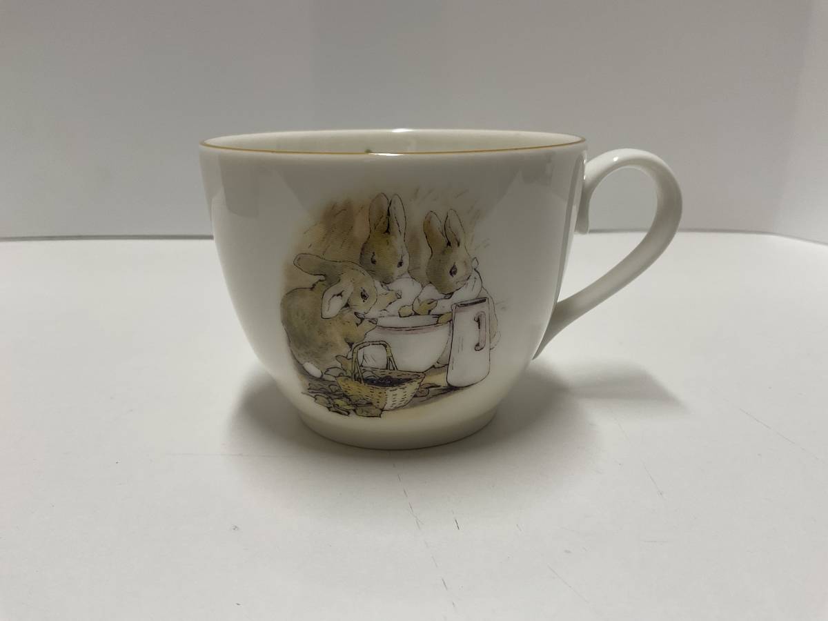 (管86522)【マグカップ】ピーターラビット THE WORLD OF PETER RABBIT コップ 木箱入り 長期保管 現状品_画像2