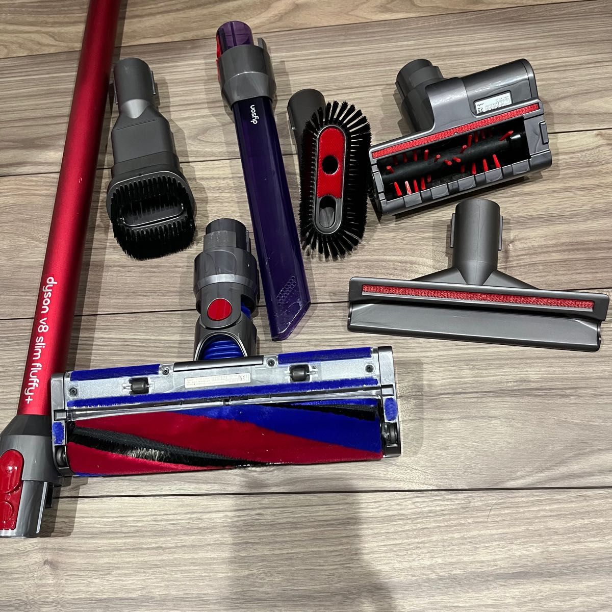 ダイソン Dyson V8 スタンド付 コードレス掃除機 掃除機|Yahoo ダイソン Dyson V8 スタンド付 コードレス掃除機 掃除機|Yahoo