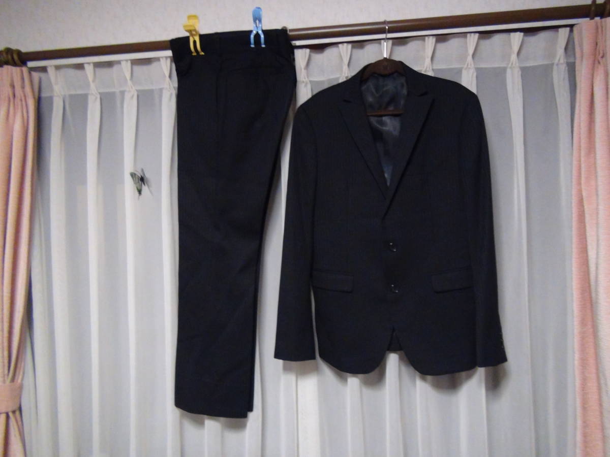 TAKEO KIKUCHIのスーツ（S)　日本製 !。_画像1