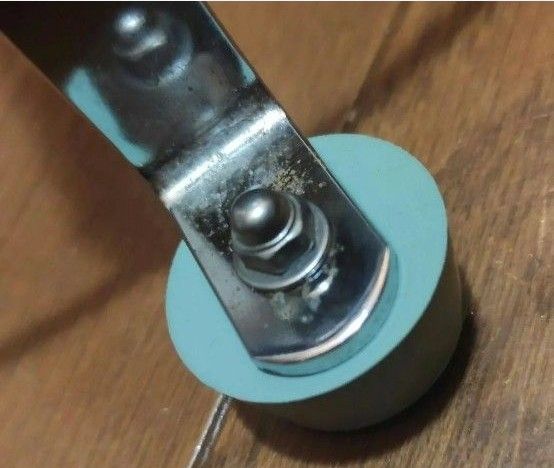 他の出品者より大きく安定 Aladdinストーブのゴム足 4個組 色は 他の出品者より大きく安定 Aladdinストーブのゴム足 4個組 色は