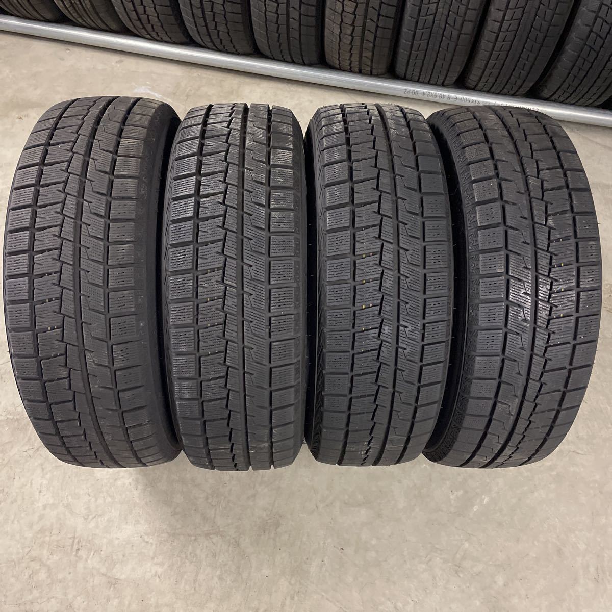 205/60R16 92R クムホ スタッドレスタイヤ KUMHO WinterCRAFT ice wi61 4本セット_画像1