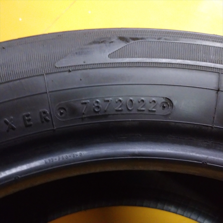 N-1044【中古タイヤ】215/60R17 TOYO OVERTAKE RV2 8分山×2本 エスティマ アルファード【福岡 店頭交換もOK】_画像8