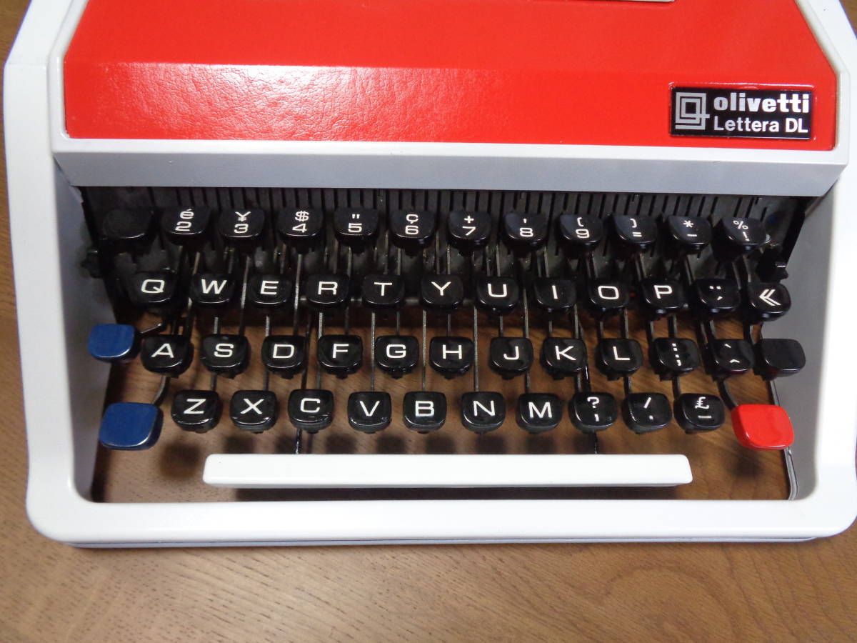 完動品 olivetti Lettera DLタイプライター トリコロールカラー-