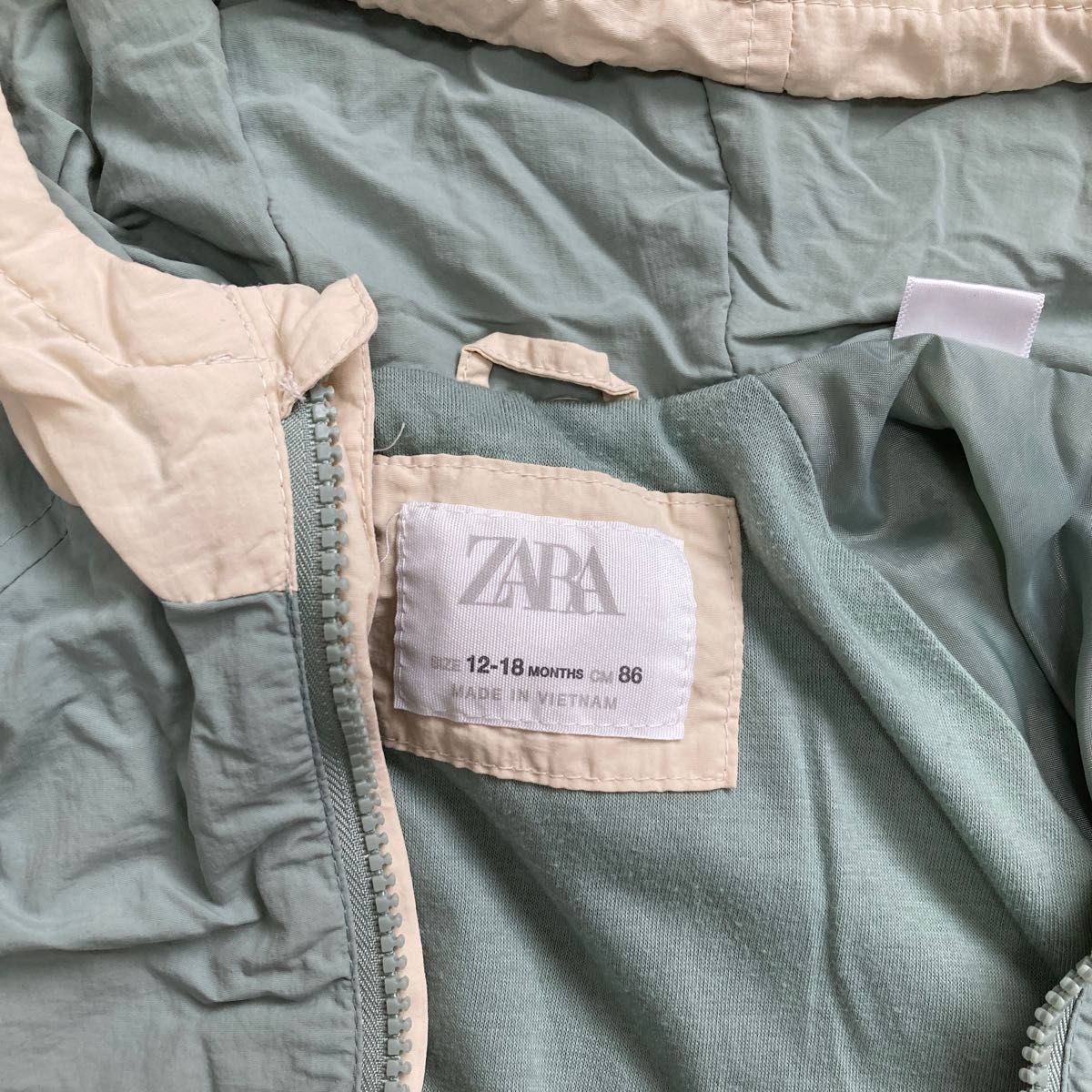 ZARA ナイロンパーカー ウィンドブレーカー