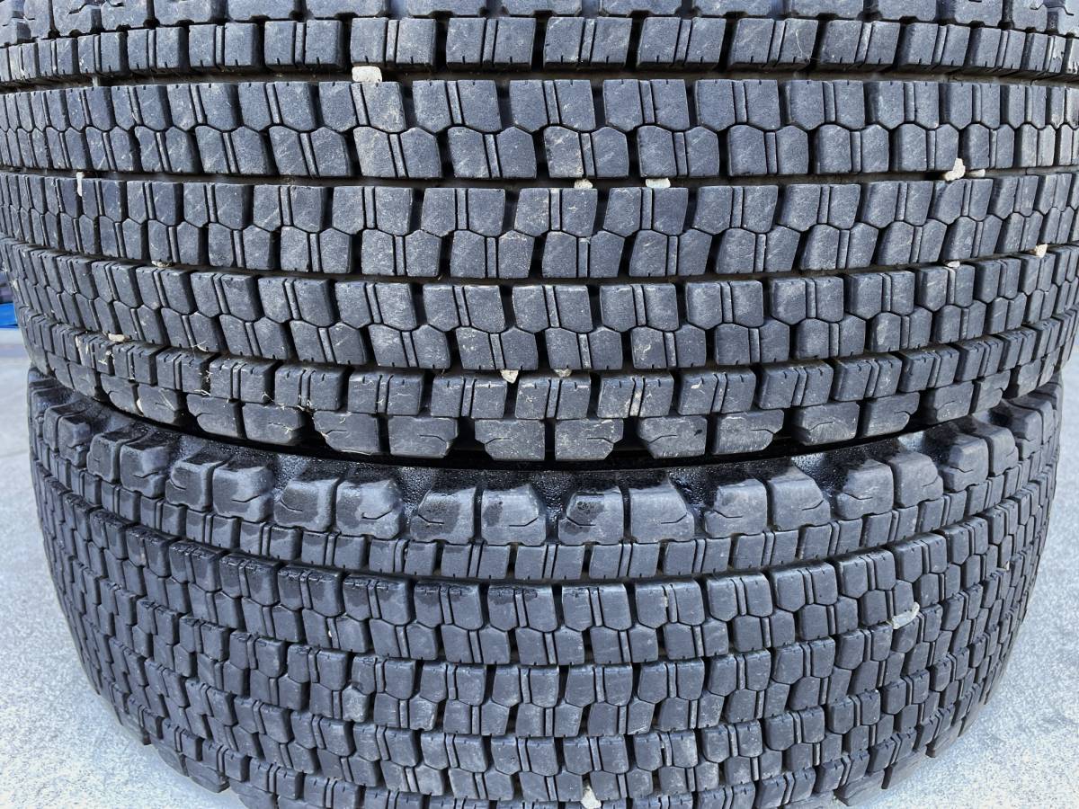 【バリ溝中古タイヤ大放出セール】245/80R17.5 4本【ブリヂストンスタッドレス2018年製】_画像3