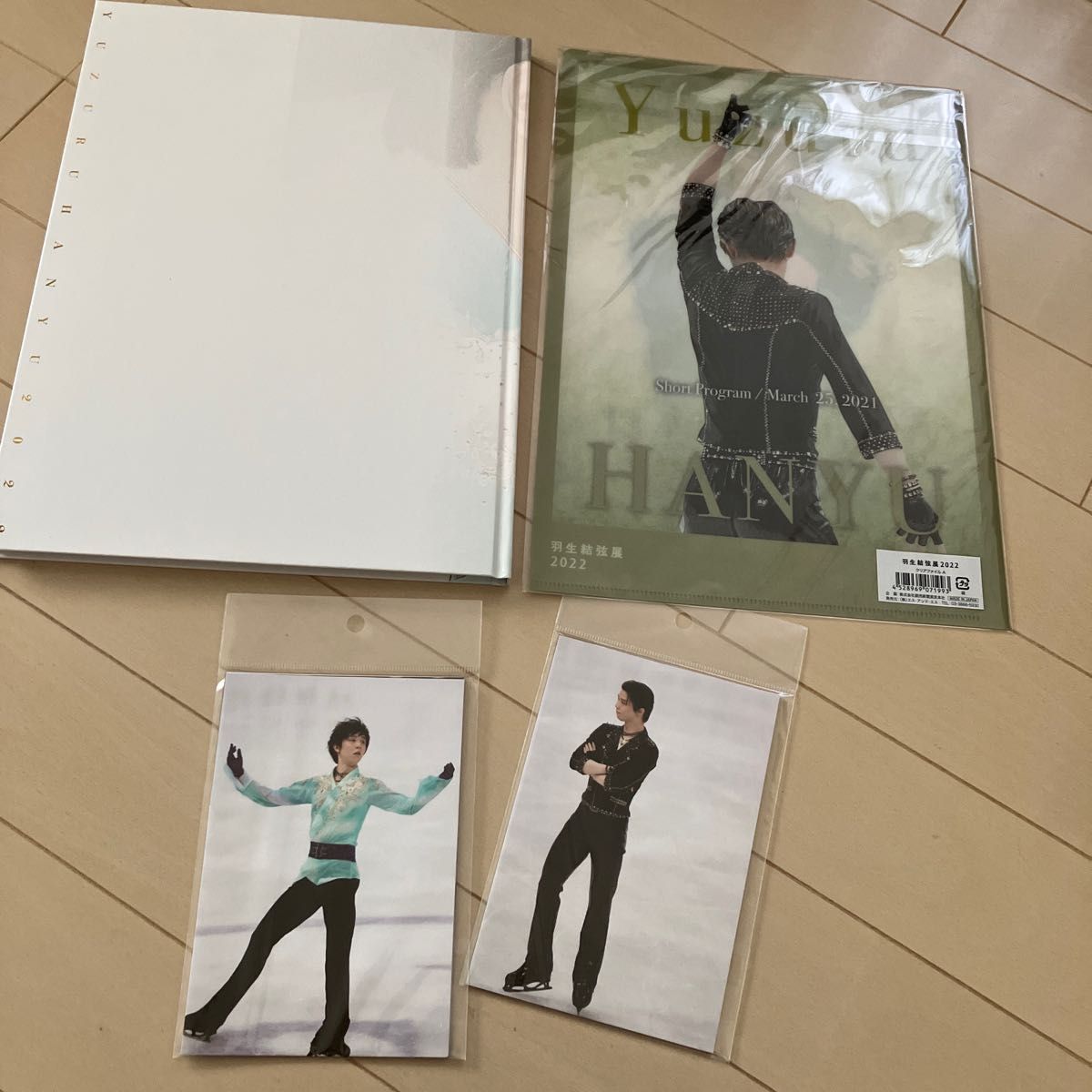 羽生結弦　写真集　ポストカード6枚組2種　クリアファイル