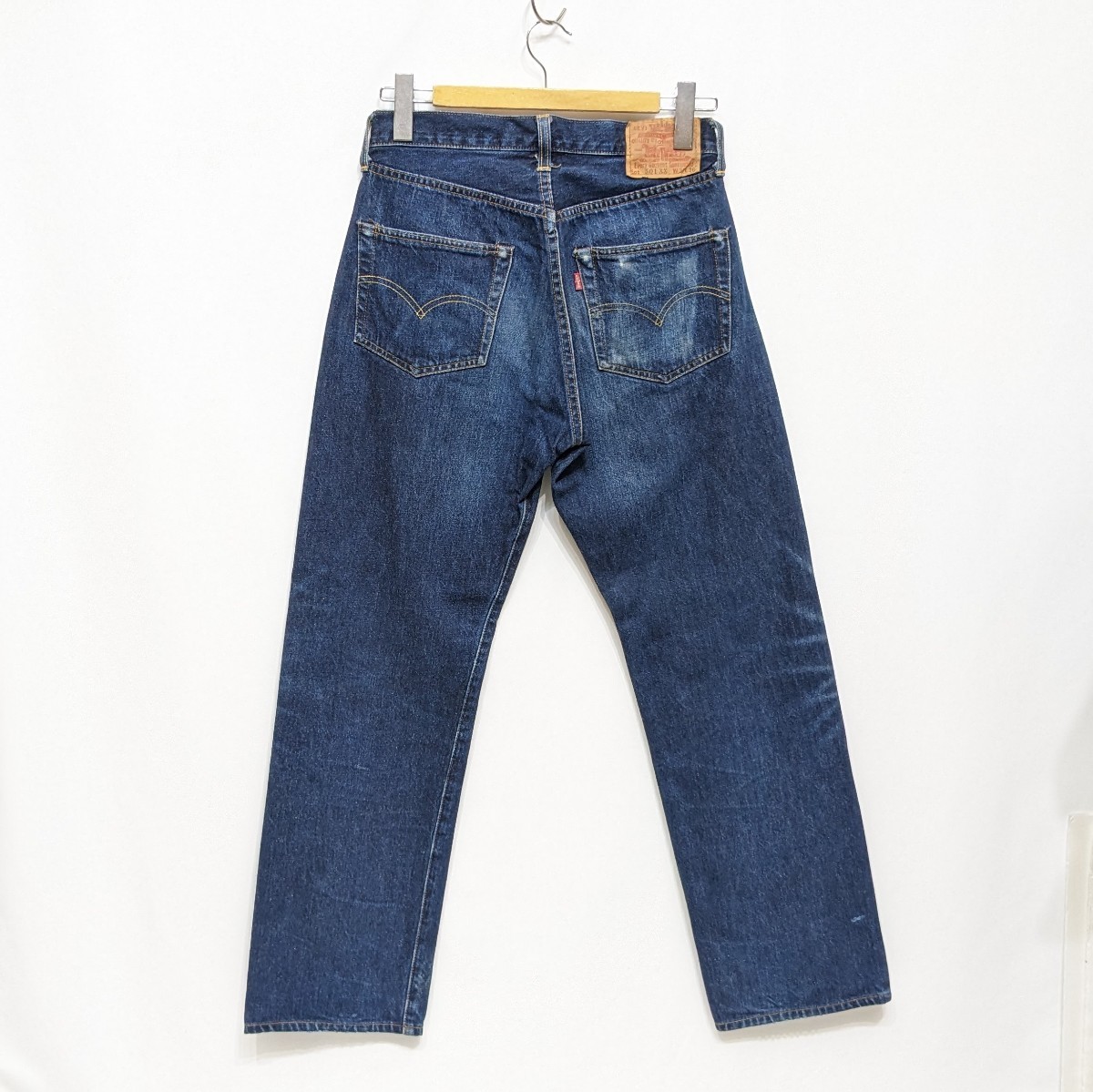 Levi's リーバイス 501XX W32 ボタン裏555 バレンシア工場 90s 98年製 米国製 USA 復刻 BIGE 赤耳 タグの印字有 デニム ジーンズ パンツ_画像2