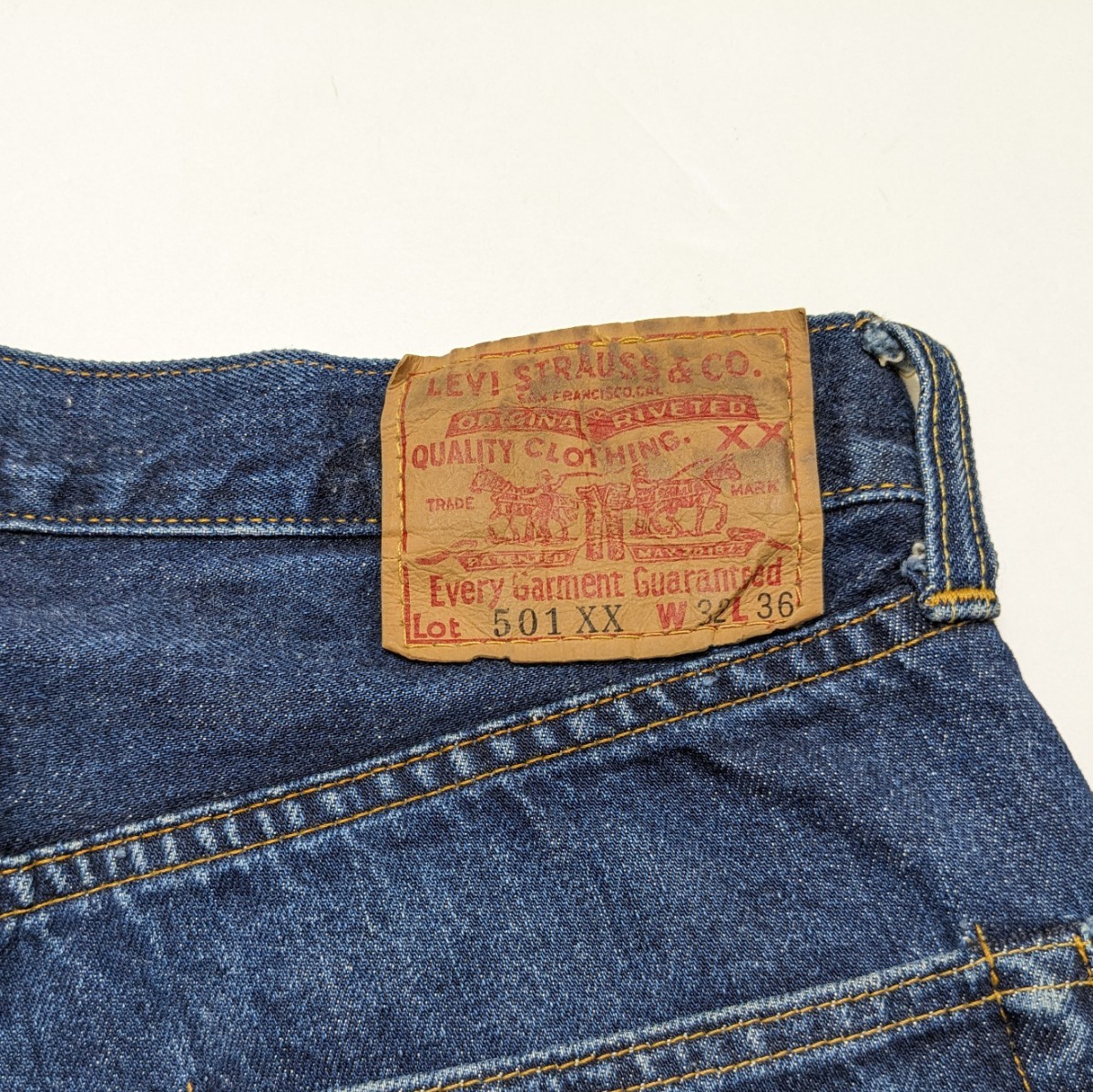 Levi's リーバイス 501XX W32 ボタン裏555 バレンシア工場 90s 98年製 米国製 USA 復刻 BIGE 赤耳 タグの印字有 デニム ジーンズ パンツ_画像8