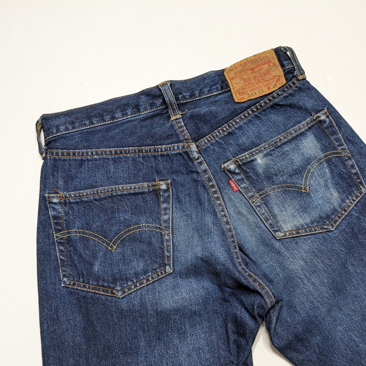 Levi's リーバイス 501XX W32 ボタン裏555 バレンシア工場 90s 98年製 米国製 USA 復刻 BIGE 赤耳 タグの印字有 デニム ジーンズ パンツ_画像7