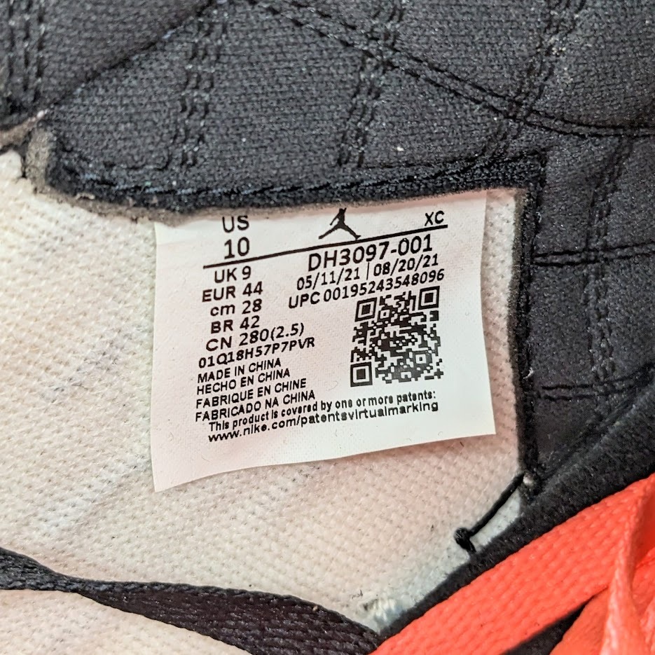 ∀ 未使用品 Nike Air Jordan 1 High OG Hand Crafted DH3097-001