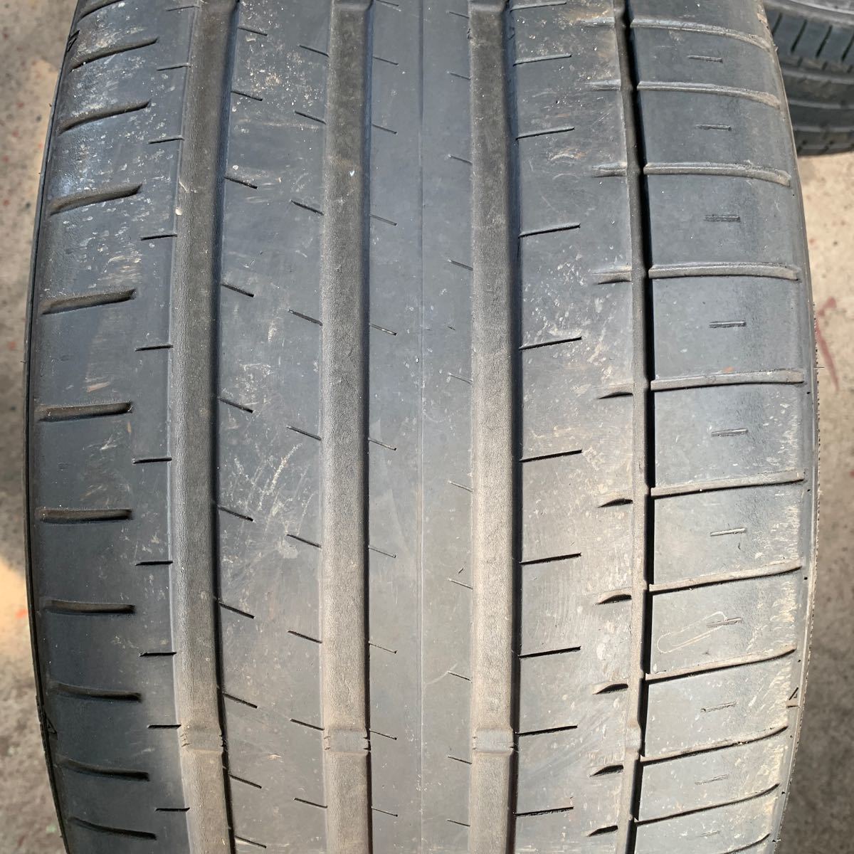 265/40ZR20 ファルケン　FALKEN AZENIS FK510 2019年製_画像4