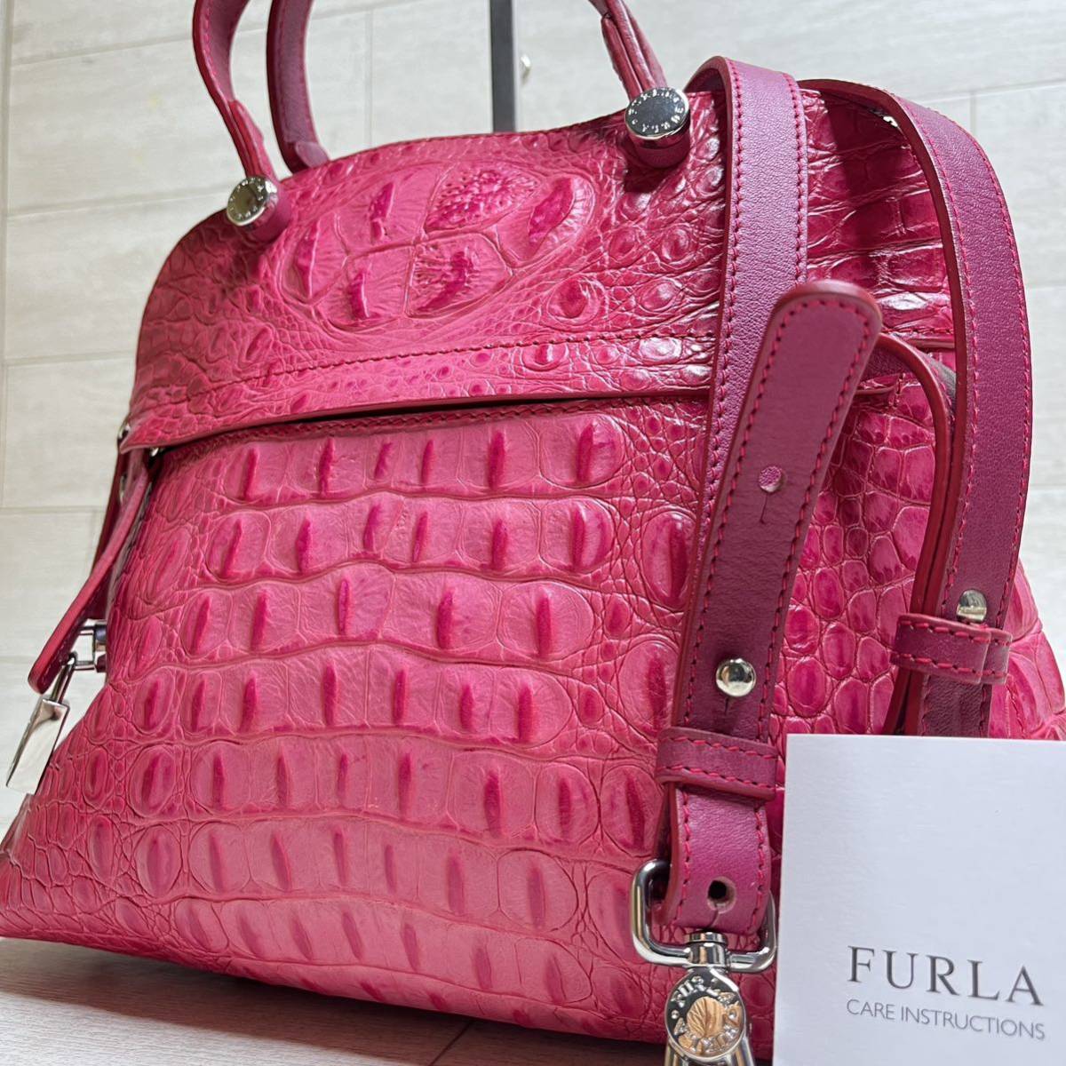 1円〜【入手困難品】10万円 フルラFURLA トートバッグ ショルダーバック2way レザー メンズ レディース クロコ型押し本革 ピンク_画像1