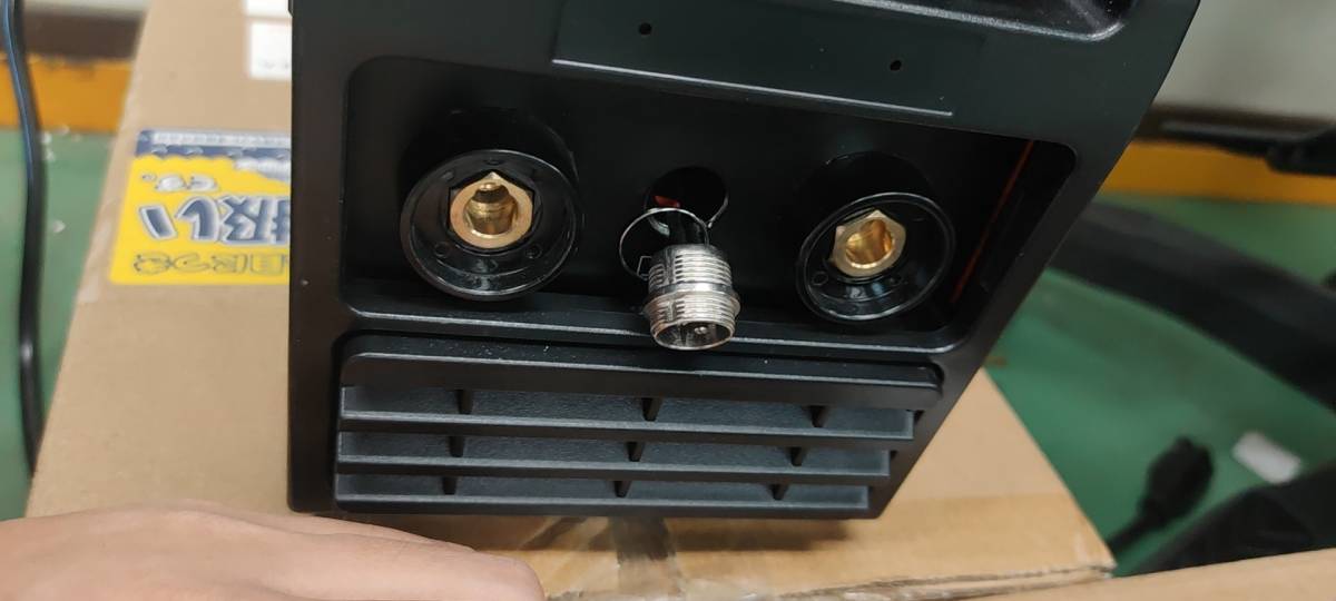 ちHBM1200(分離型トーチ)) HITBOX MIG 溶接機 100V 半自動 ちHBM1200(分離型トーチ)) HITBOX MIG 溶接機 100V 半自動