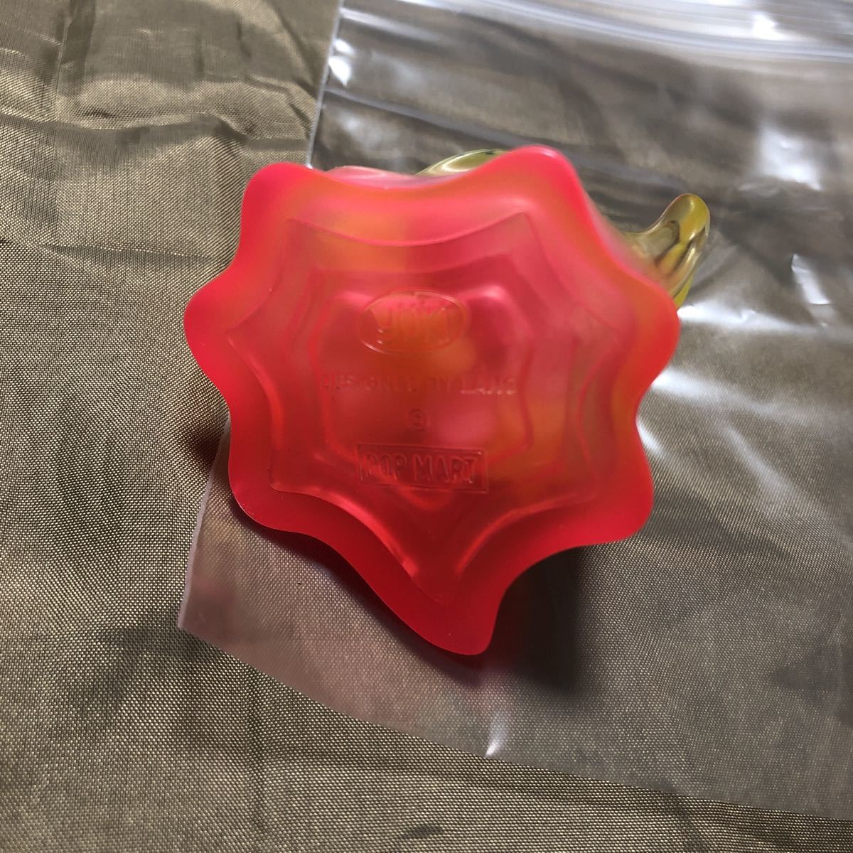 pop mart ポップマート　yuki ユキ　虹色透明　クリア　フィギュア　POPMART YUKI COLOR TRANSPARENT SERIES_画像3