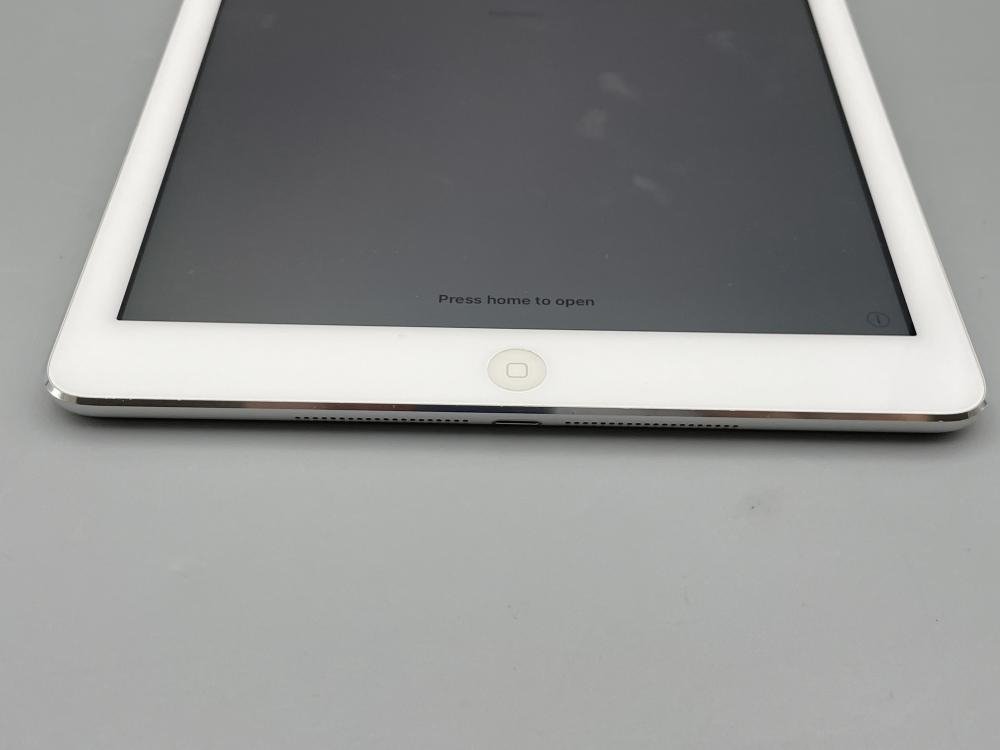 596【動作確認済・制限○　白ロム】 iPad Air 32GB au シルバー_画像3