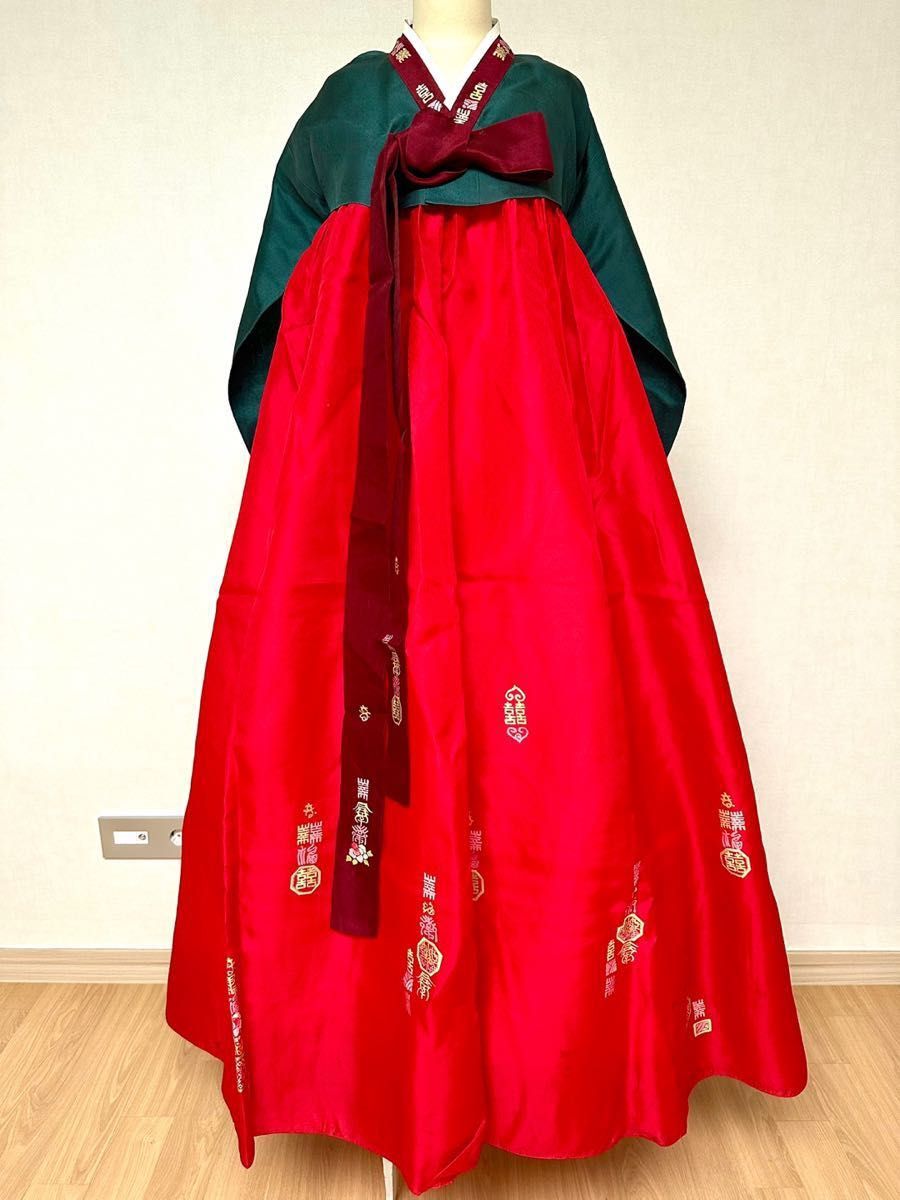 チマチョゴリ シルク製 緑×赤 韓国伝統服 バッグ ノリゲ付き チマチョゴリ シルク製 緑×赤 韓国伝統服 バッグ ノリゲ付き