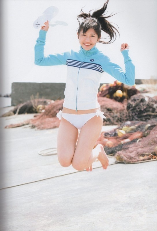 渡辺麻友 まゆゆ 写真集 AKB48 匿名発送!！送料230円_画像4