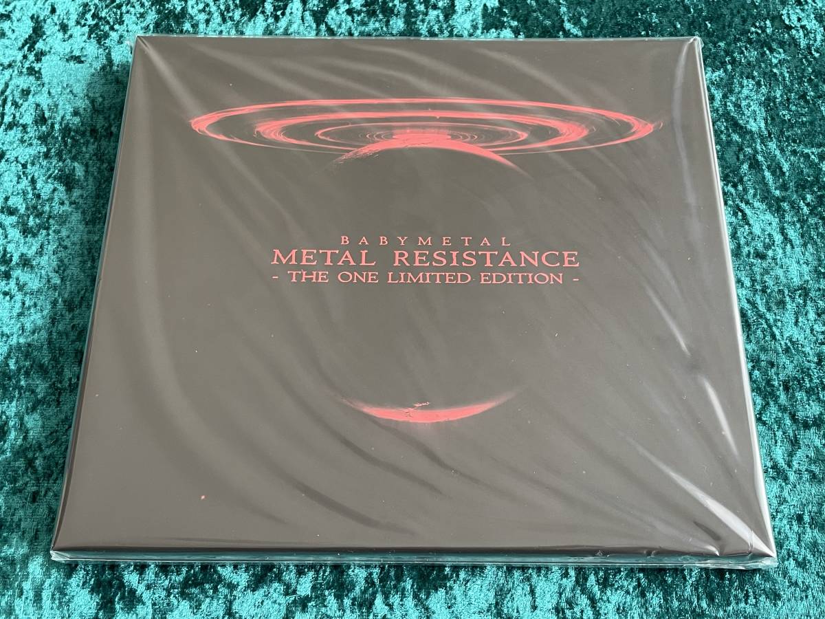 * новый товар нераспечатанный *BABYMETAL*THE ONE ограничение запись /CD+Blu-ray/BOX комплект * перевозка для вне с ящиком *METAL RESISTANCE*THE ONE LIMITED EDITION* baby metal 