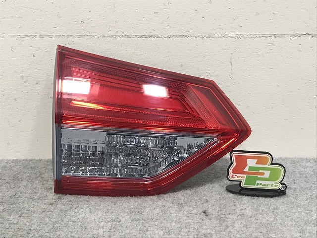 フリード/ハイブリッド GB5/GB6/GB7/GB8 純正 後期 左 テールランプ/フィニッシャーランプ LED KOITO 132-62202 ホンダ(132071)_画像1