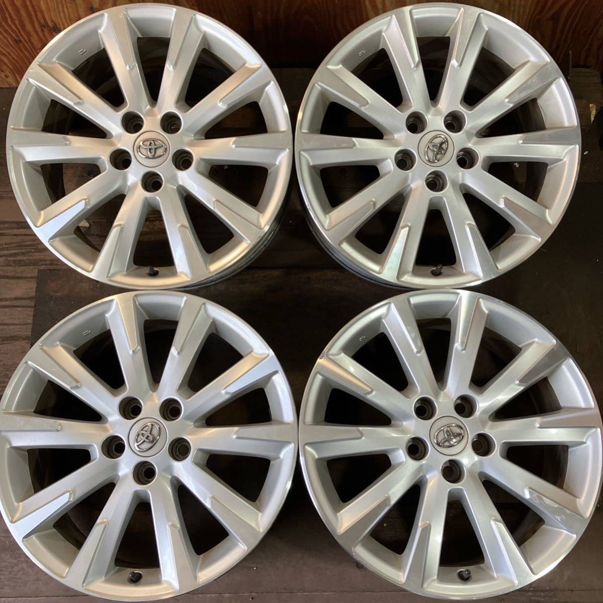 アルミホイール18インチ7.5J 4本/114.3-5H +39/ヴァンガードTOYOTA