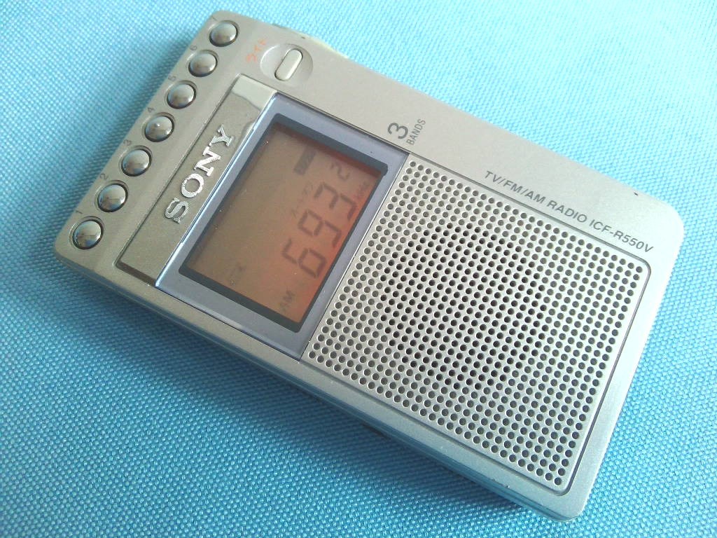 SONY ソニー TV/FM/AMポケットラジオ ICF-R550V　★動作品！難あり_画像1