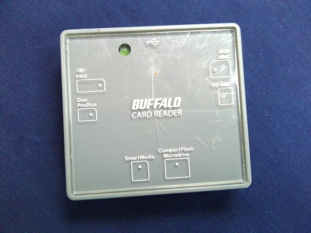 BUFFALO バッファロー　カードリーダー/ライター　MCR-A24/U2-GY ★ 動作品