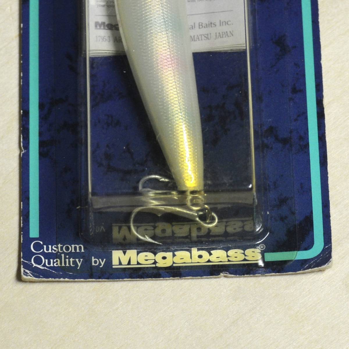 未開封 Megabass LIP IN BAIT リップ・イン・ベイト パールレインボー 85m/m S シンキング 12g まとめて取引可_黄ばみあります。