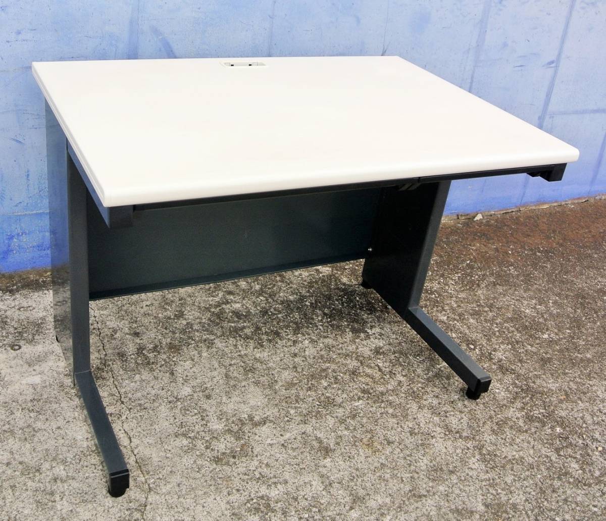 ブランド雑貨総合 袖机のない「平机」です! 100×70×70センチ PLUS