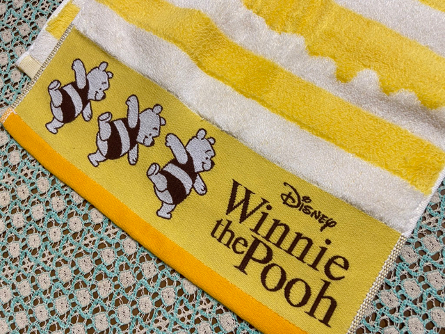 ★新品　くまのプーさん　Winnie-the-Pooh　ロングタオル　フェイスタオル　ディズニーストア　Disney_画像2