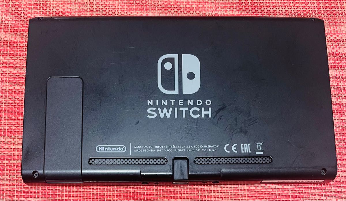 美品 任天堂 Nintendo Switch ニンテンドー スイッチ 本体のみ 2017年