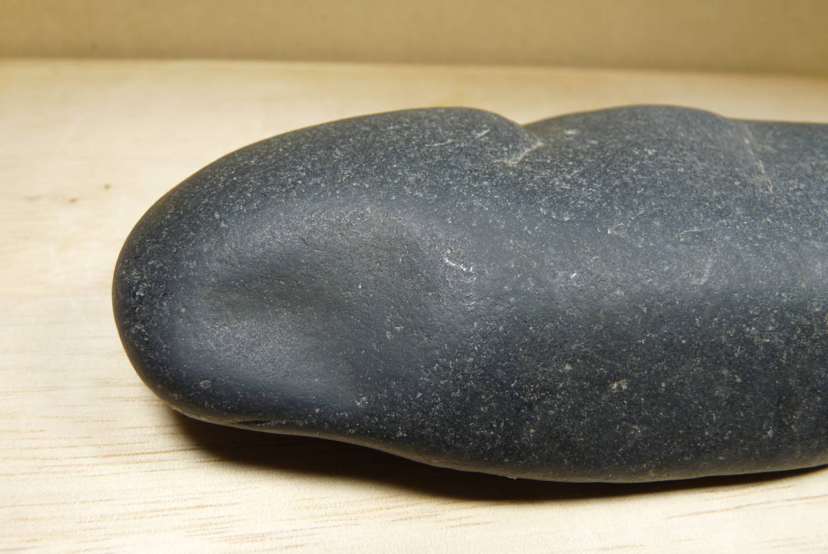  suiseki st, earth . stone, black color series, weight 607 gram, bonsai. .., tray stone, appreciation stone, nature stone, objet d'art, ornament, decoration, beautiful stone, raw ore 