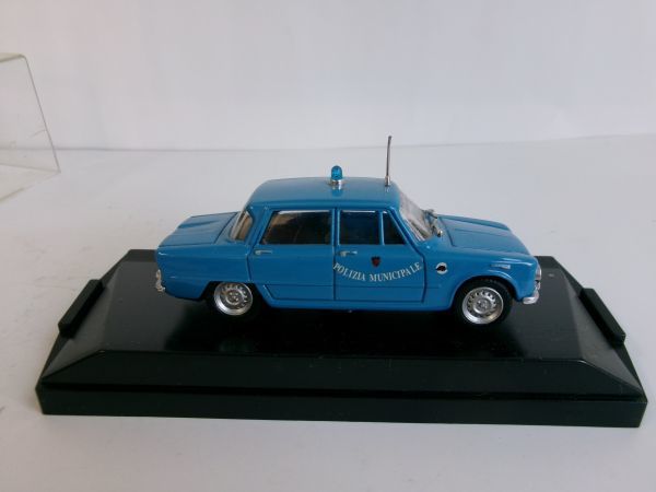 ★貴重　レトロ　プロゲットK PROGETTO K 1/43 アルファロメオ ジュリア BERLINA POLIZIA パトカー仕様_画像6