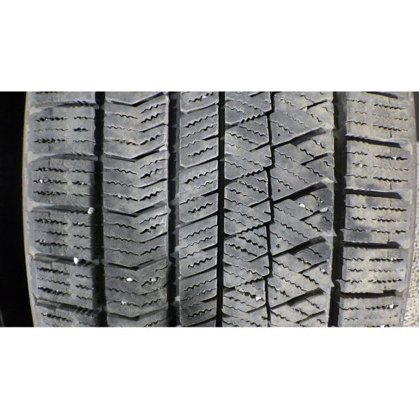 ブリヂストン BLIZZAK VRX2 225/50R17 4本SET◎2018年製8分山スタッドレス◎中古 1本にパンク修理歴等あり◎旭川手渡し可◎スープラ等に_画像5