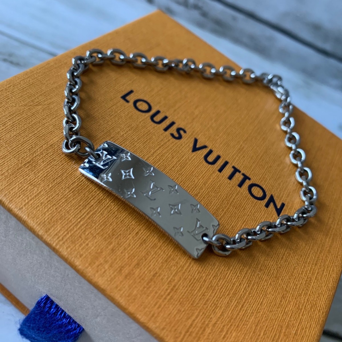 人気ブランド 美品 LOUIS VUITTON ルイ・ヴィトン ブラスレ