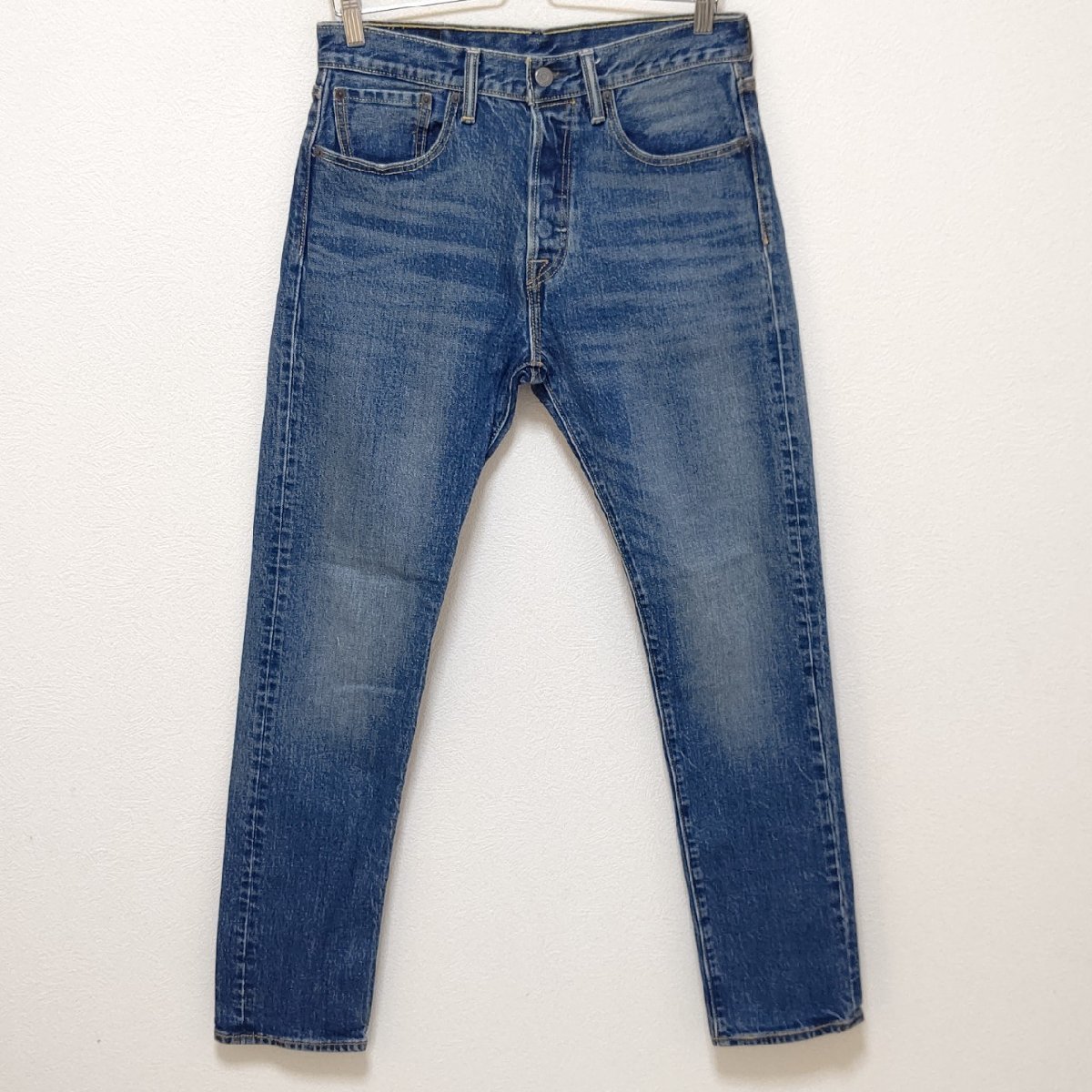 (^w^)b Levi’ｓ 501 リーバイス デニム パンツ ｗ31 色落ち加工 ストレート ジーンズ インディゴブルー 紺 ジーパン フロントボタンフライ_画像1