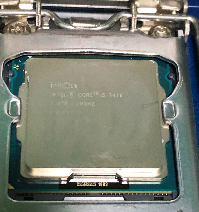 Gigabyte　GA-B75M-D3V-JPのマザーボード、CPU（Corei5/3470)、メモリーDDR3/8GBのセットです。_画像2