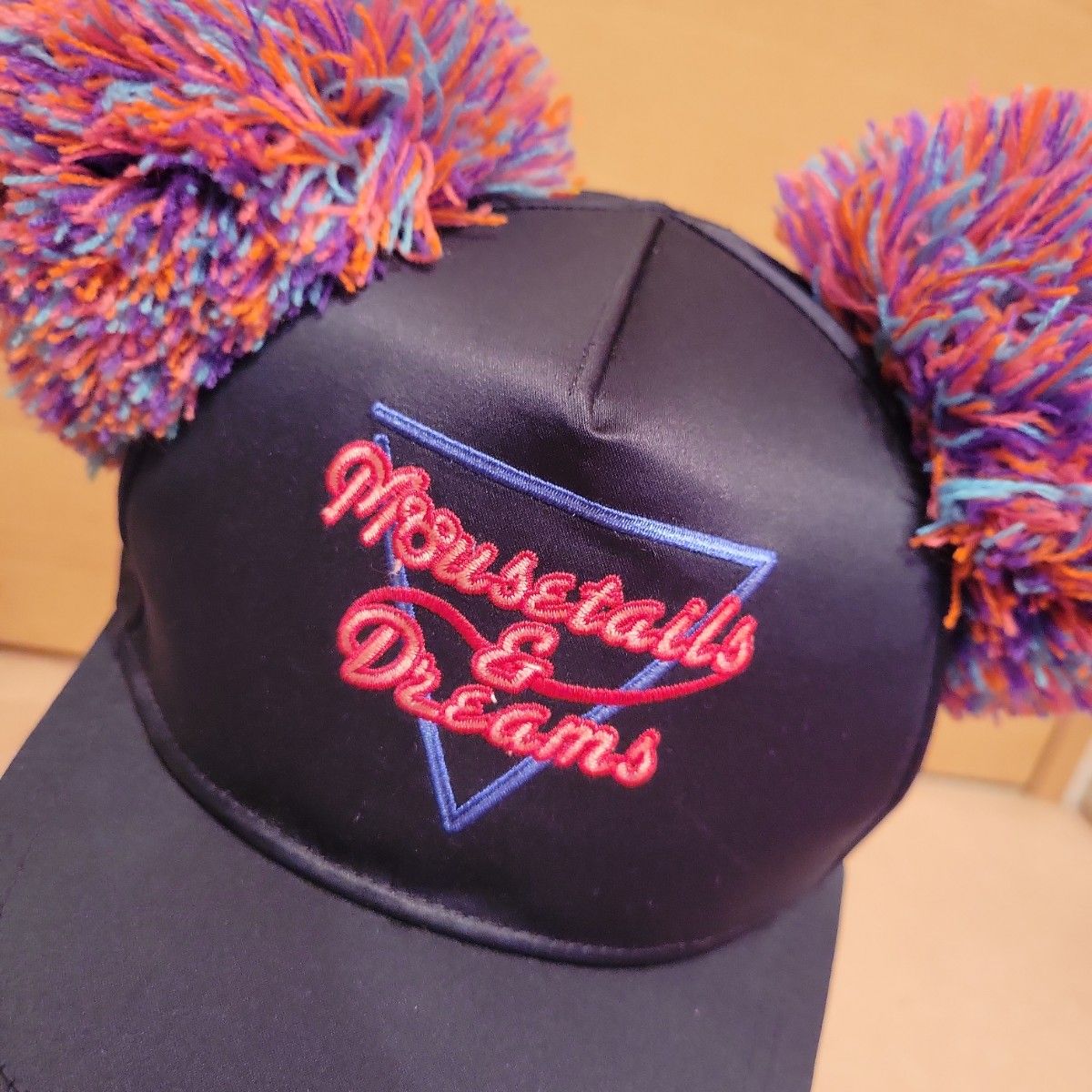 東京ディズニーリゾート限定 カラフル ボンボン  キャップ帽子 Mickey Minnie ミッキー ミニー ディズニーランド