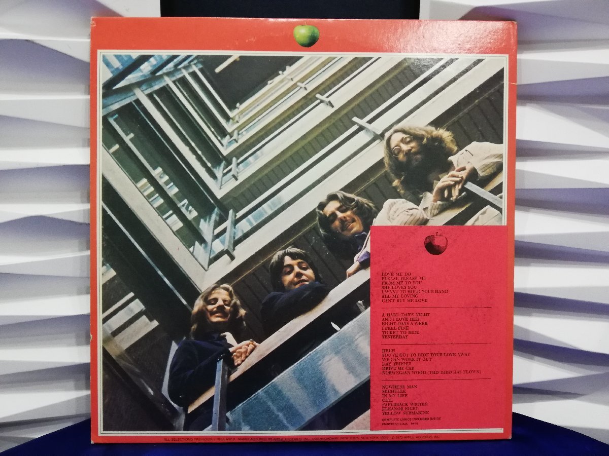 ■レコード 5000円以上で送料無料!!■The Beatles 1962-1966 ザ・ビートルズ レコード 2枚組 アメリカ版 ジャケット付き m0o3204_画像2