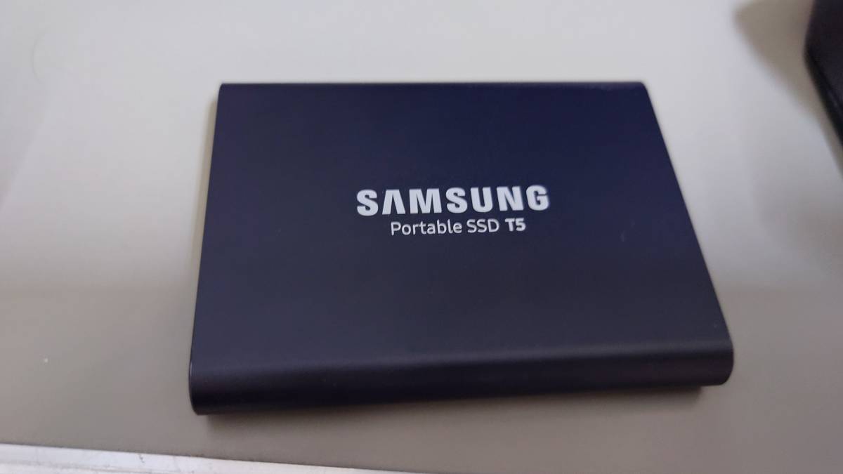 Samsung Portable SSD T5 2TB 中古美品