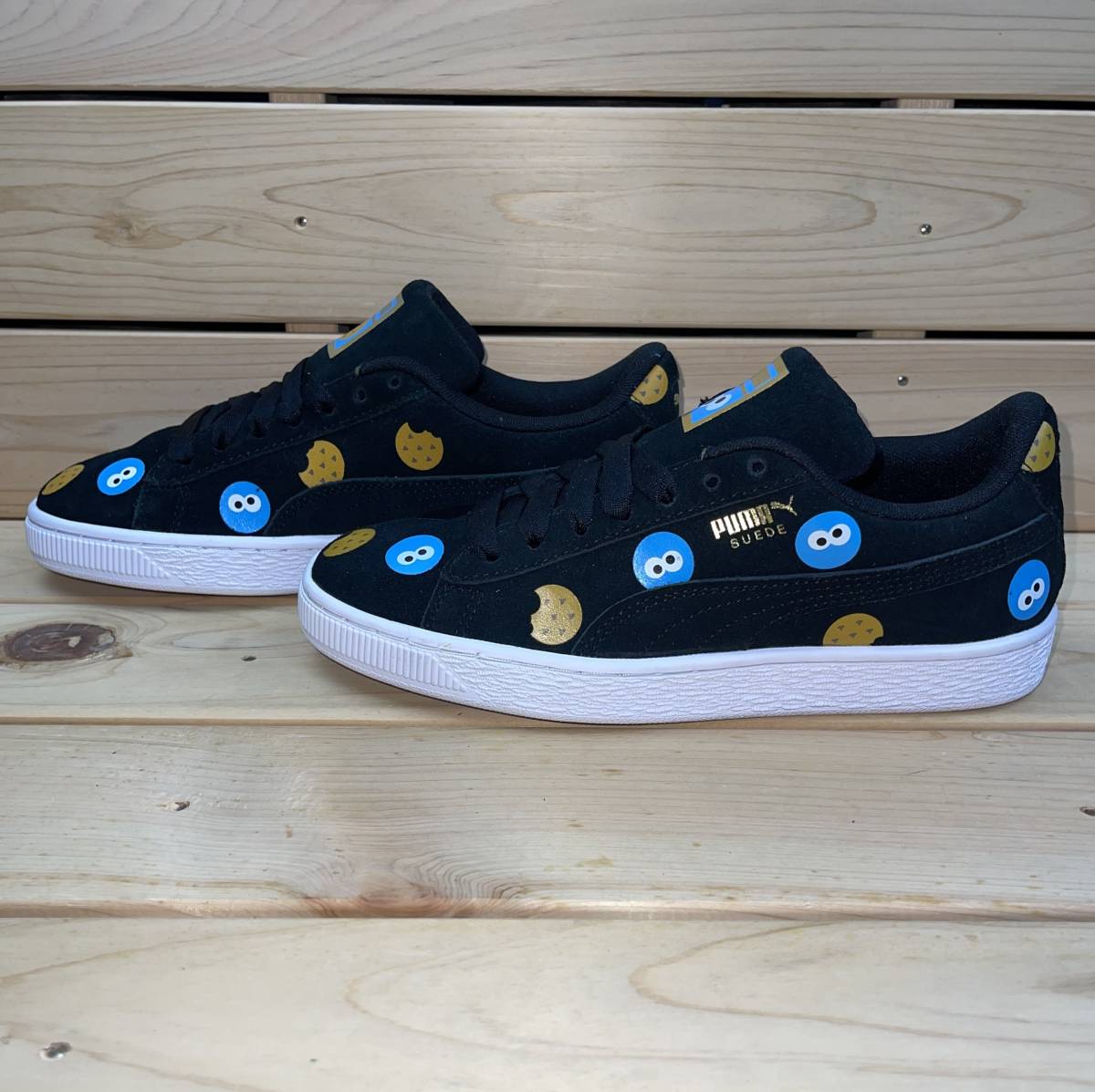  Puma 23.5cm Улица Сезам замша значок детский бюстгальтер kPUMA Sesame Street 50 SUEDE JR ребенок обувь Kids Cookie Monster 