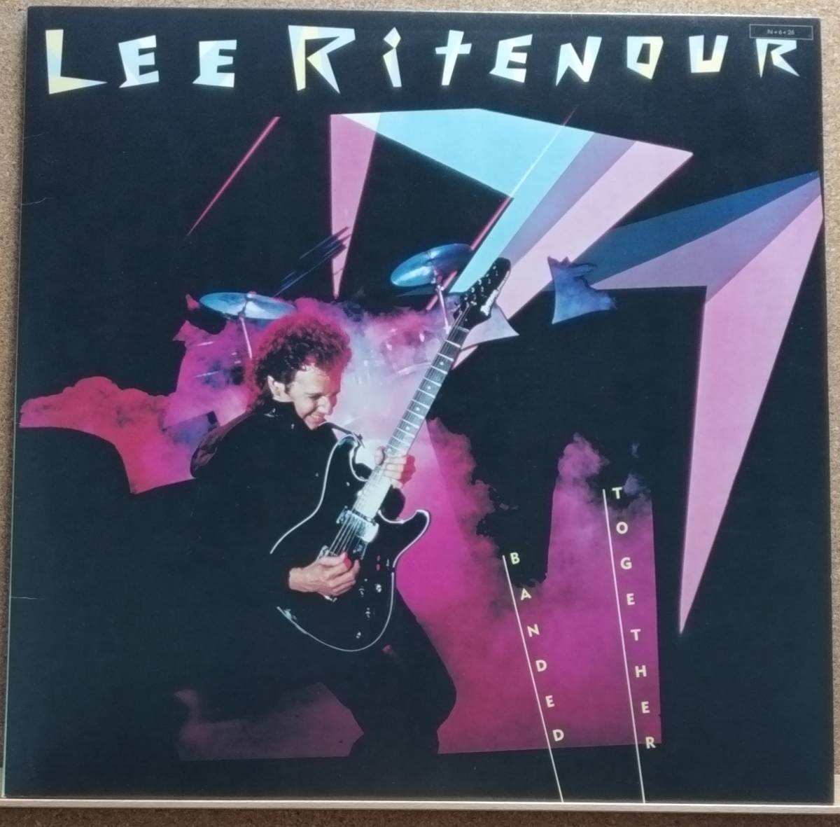 LP(ジャズ/ロック・ギタリスト・’84年盤) リー・リトナー LEE RITENOUR / Banded Together【同梱可能6枚まで】051009_画像1