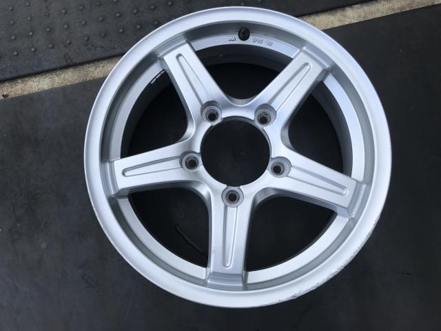 TWS グランヴァード 社外ホイール 16×5.5J 5穴 PCD139.7 ET25 1本_画像1