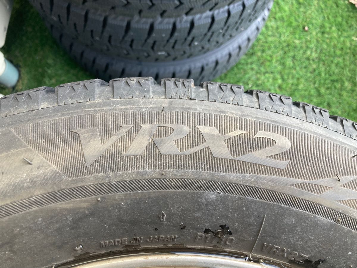 ブリジストン　スタッドレスタイヤ ホイール　4本セット　195/65R15 VRX2 ブリヂストン　ステップワゴンなどに