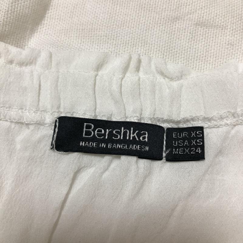 Bershka XS bell shuka cut and sewn 7 minute sleeve Cut and Sewn white / white / 10010748