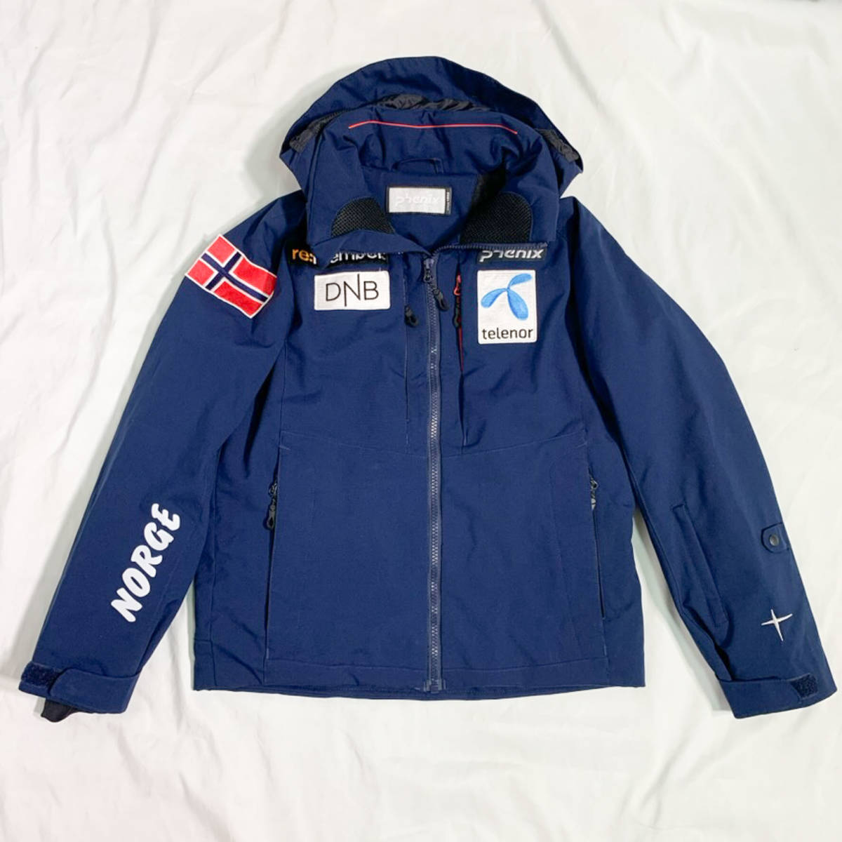 スーパーセール】 ジュニア 140サイズ phenix 定¥38800超 美品【3P