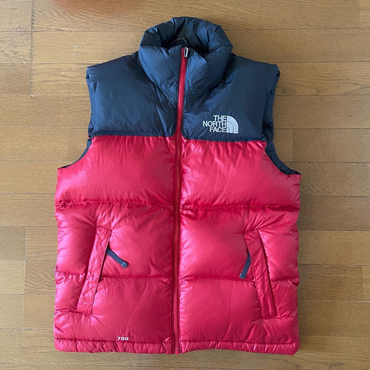 THE NORTH FACE ノースフェイスダウンベスト 700フィル Sサイズ 赤-