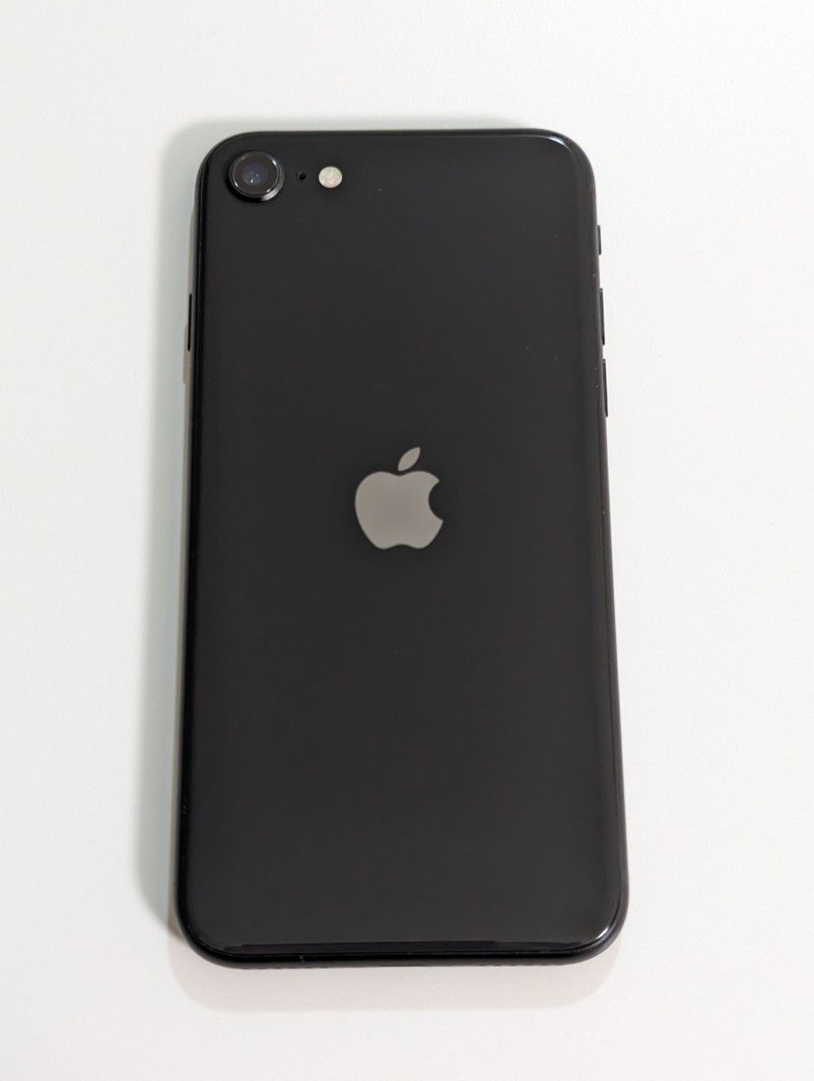 iPhone SE 第2世代 (SE2) ブラック 64 GB docomo SIMフリー｜Yahoo
