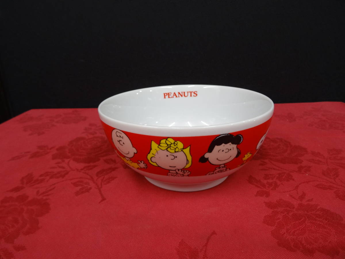 陶器　スヌーピー　PEANUTS　どんぶり　器　サイズ約直径15.5cm高さ7cm　子供　キッズ　ep-194_画像1