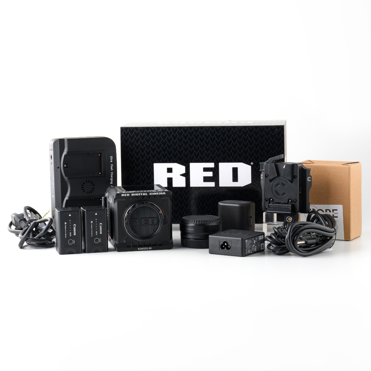 喜ばれる誕生日プレゼント RED DIGITAL CINEMA レッド KOMODO 6K シネマカメラ 付属品多数 【使用時間:125.9h】 プロ用、業務用